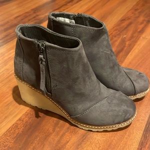 Toms Wedge grey/ green boot